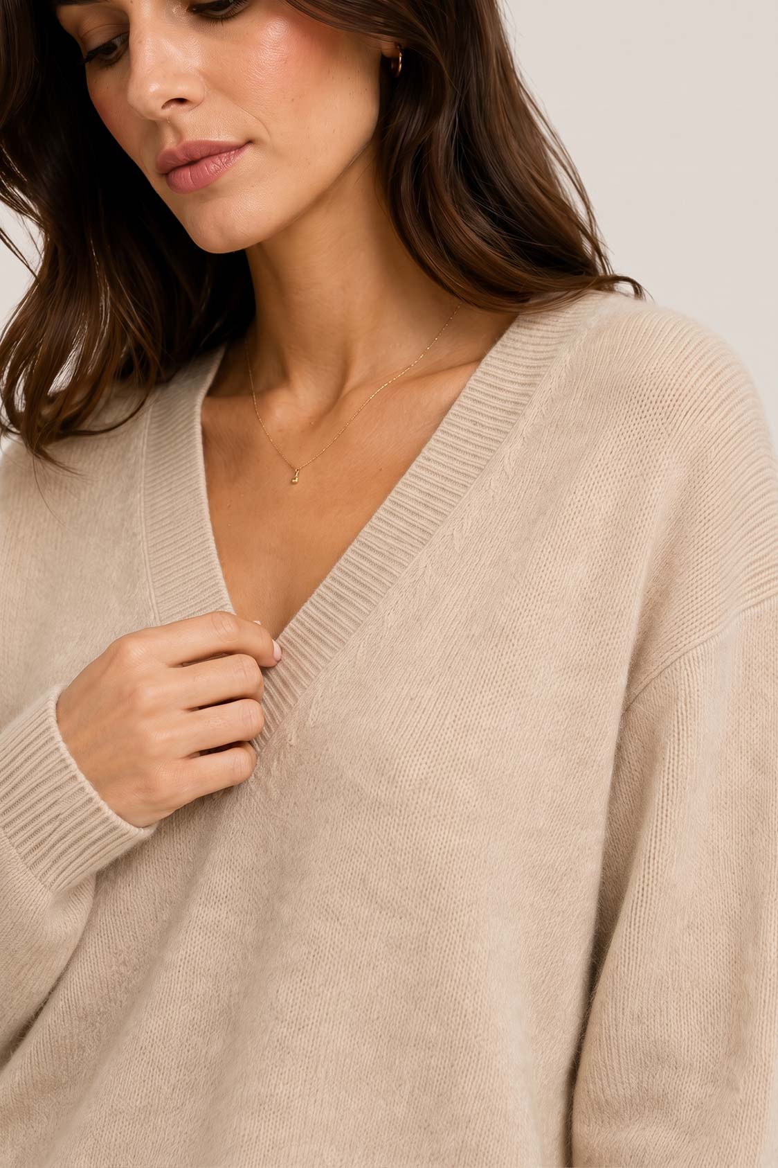 Vero • Classic Cashmere Pullover - Image 2